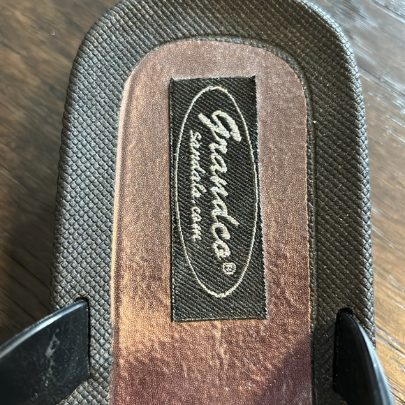 Grandco Beach Sandals - Picture 3 of 3